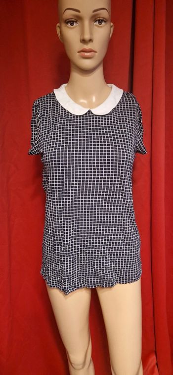 Petit haut sympa noir et blanc taille 36/38