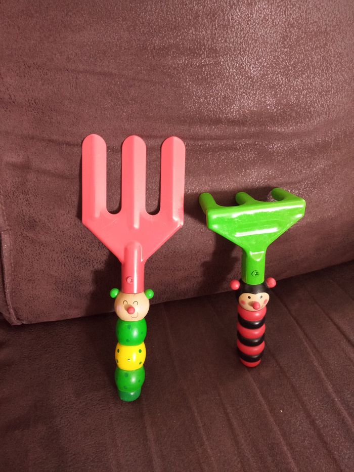 2 petits Outils de Jardinage pour Enfants - photo numéro 1