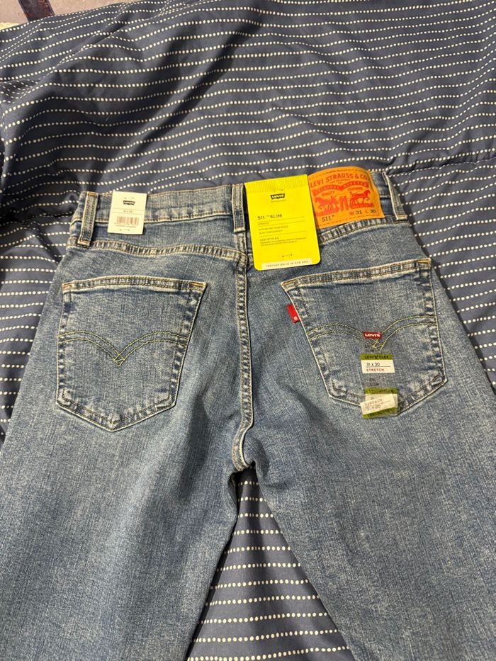 Jean’s Lévis  511 slim taille 41 - photo numéro 4