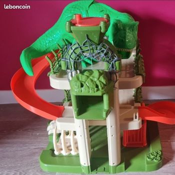 Garage a voiture dinosaure