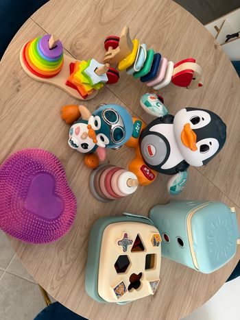 Lot de jouets d éveils