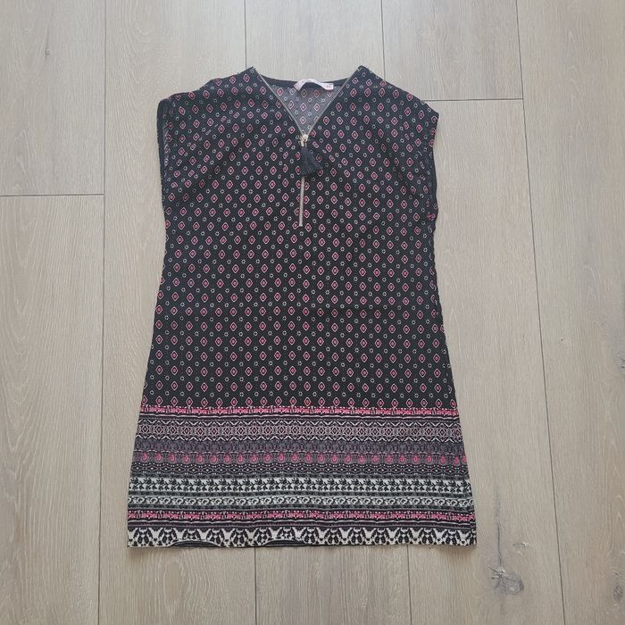 Très belle robe/Tunique. 8 ans fille. Gemo