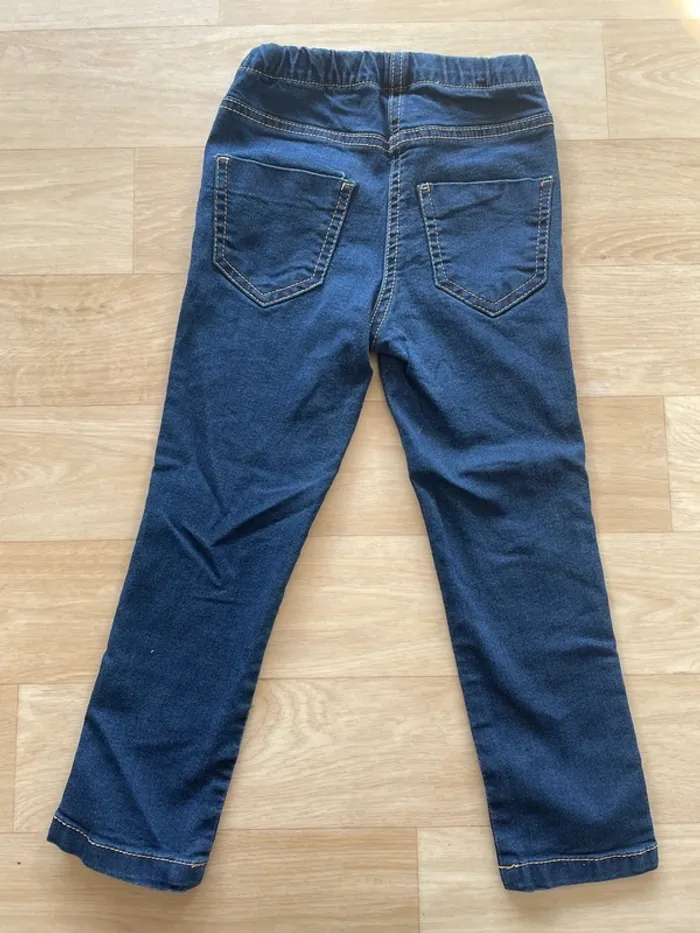 Jeans fille 5 ans - photo numéro 3