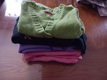Lot 4 pulls et polaires (10 ans)