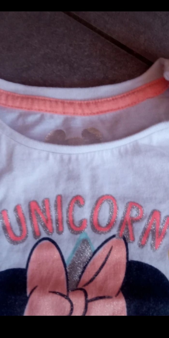 🌺 Beau Tee-shirt fille 6/9mois - photo numéro 3