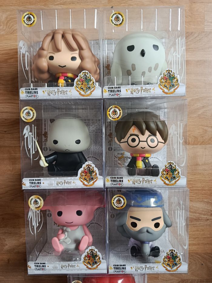 A saisir , lot de 7 belles tirelires " Harry Potter  "  ( bien lire svp ) - photo numéro 3