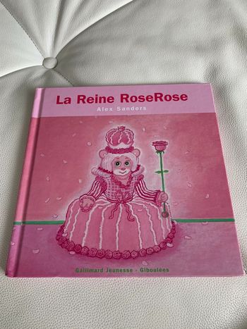Livre la reine rose rose