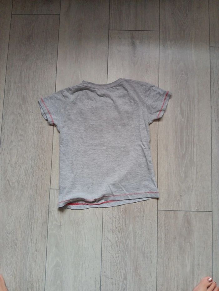 T-shirt Marvel taille 8 ans - photo numéro 4