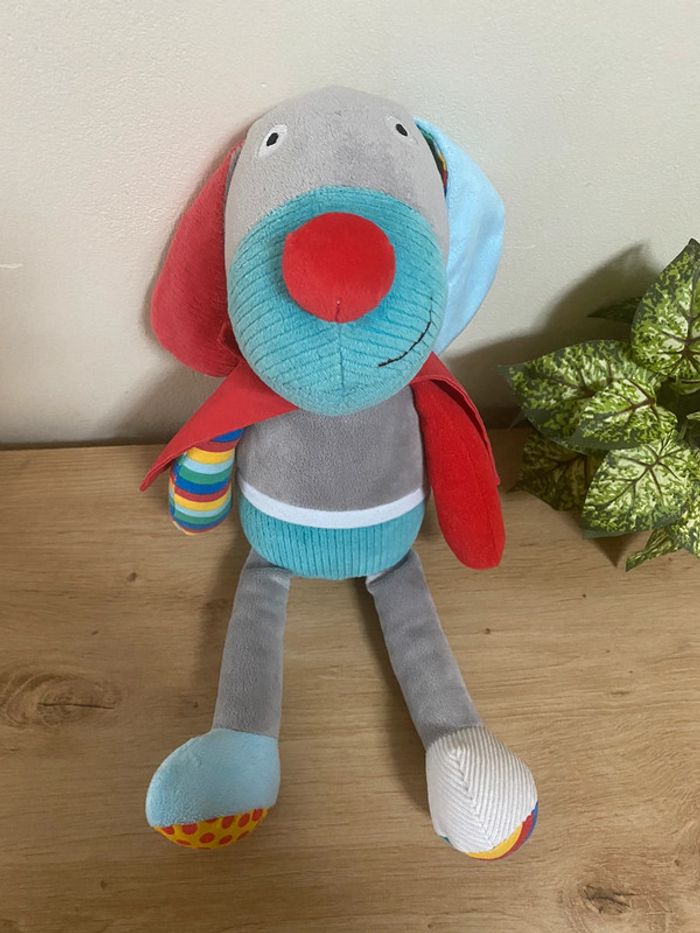 Doudou peluche chien gris rouge cape ebulobo oxybul eveil et jeux - photo numéro 2