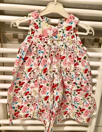 Robe taille 12 mois en tbe à 4 euros