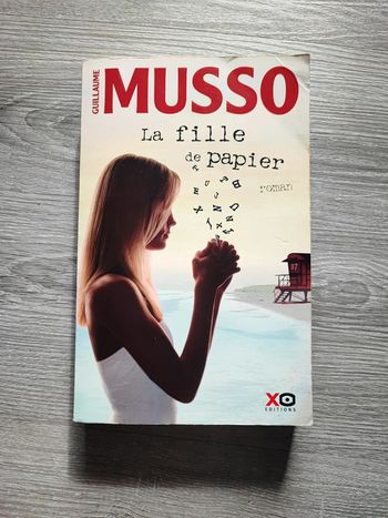 La fille de papier