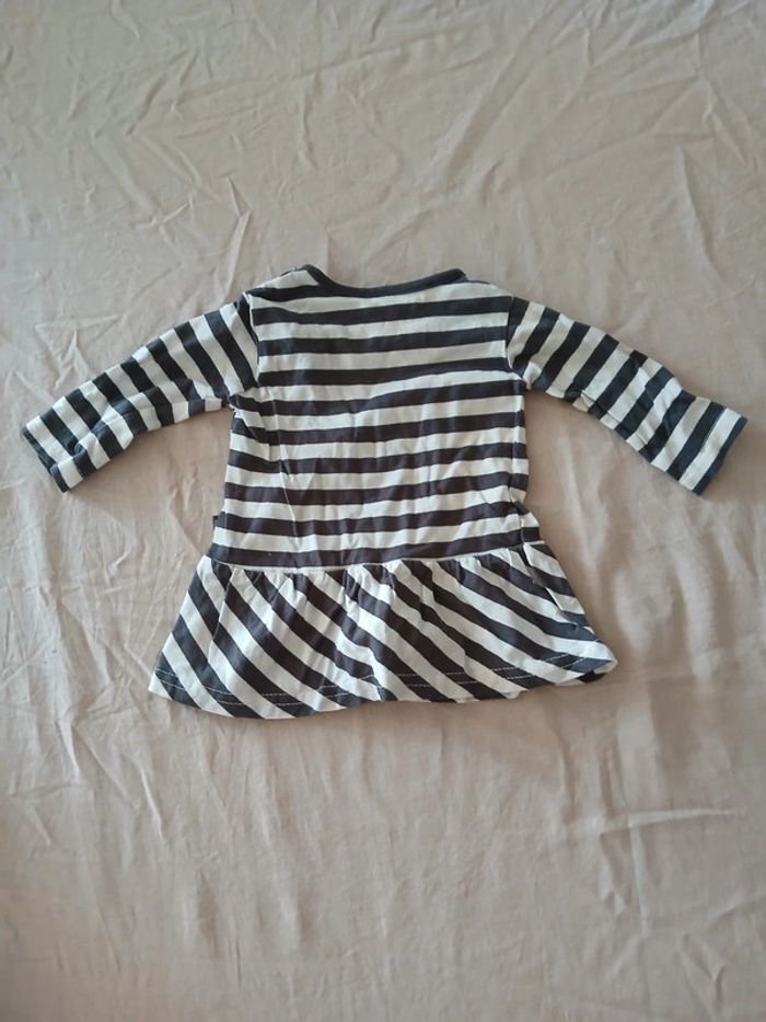 Robe 3 mois - photo numéro 3