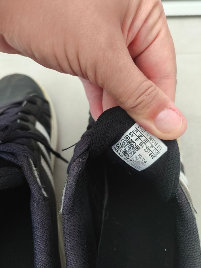 Chaussures adidas taille 39 - photo numéro 7