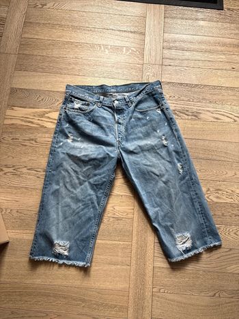 Short Levi’s
