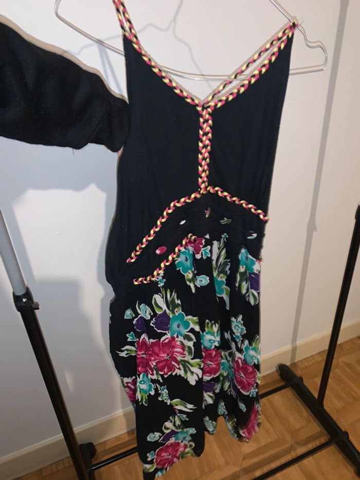 Robe dos nu - photo numéro 2