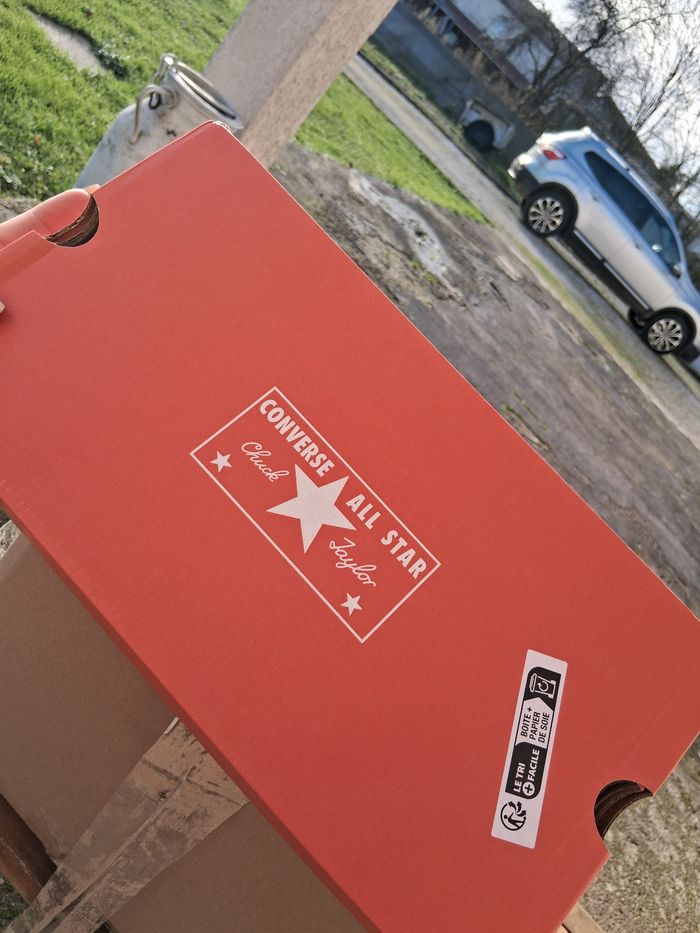 Converse - photo numéro 3