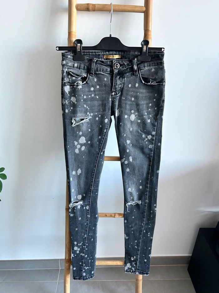 Jeans effet tâches
