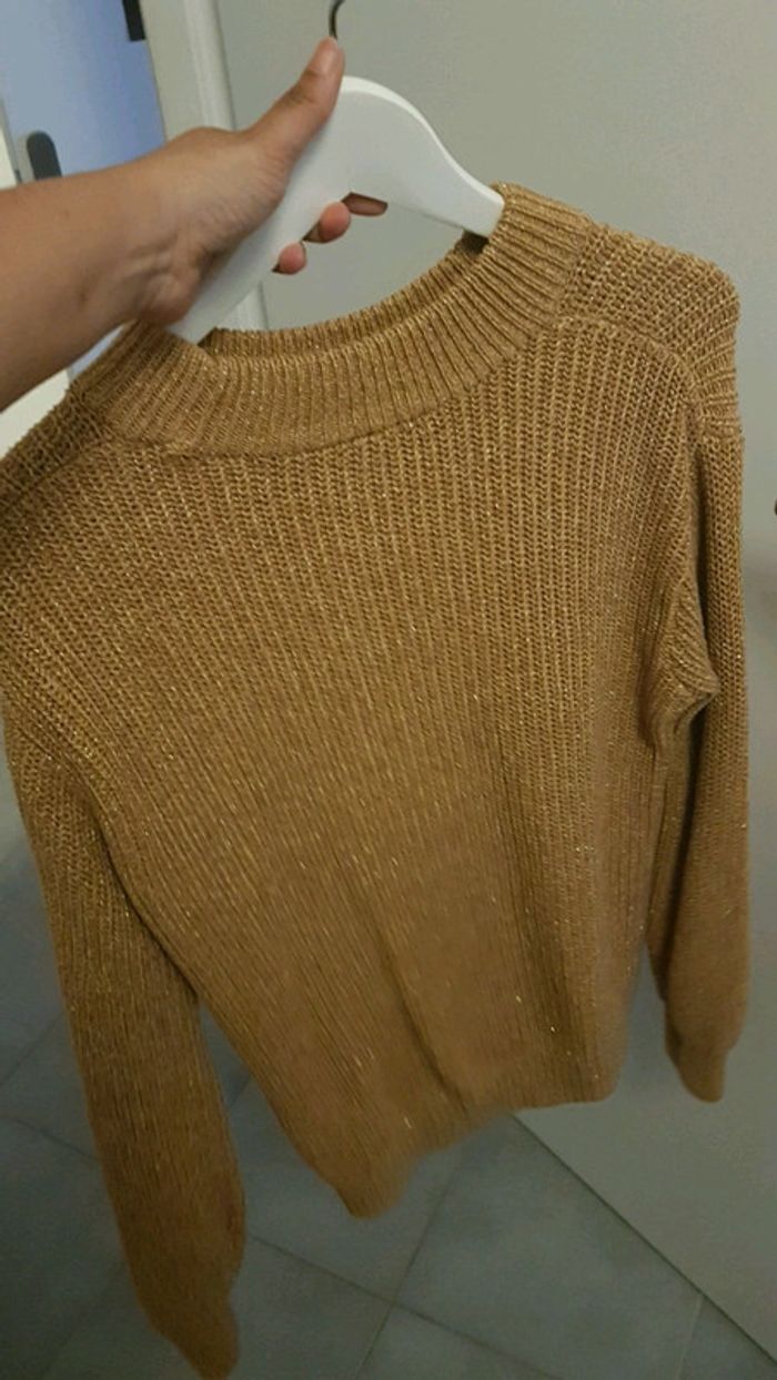 Beau pull dorée - photo numéro 2