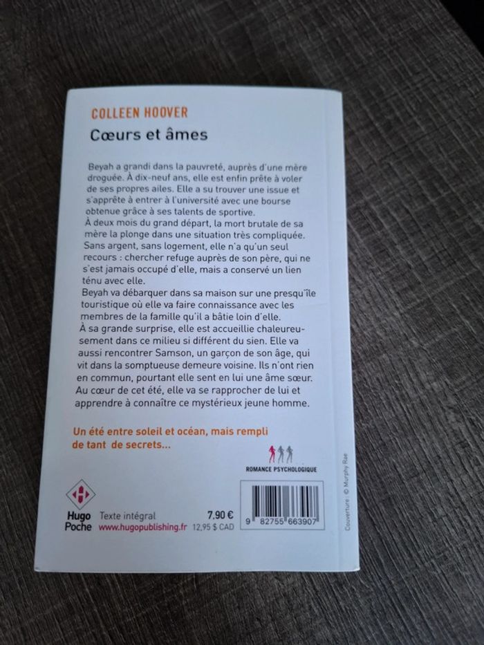 Livre poche de Colleen Hoover Cœurs et âmes - photo numéro 2