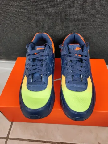 Nike Air Max 90 LTR (GS) – pointure 38,5 – neuves