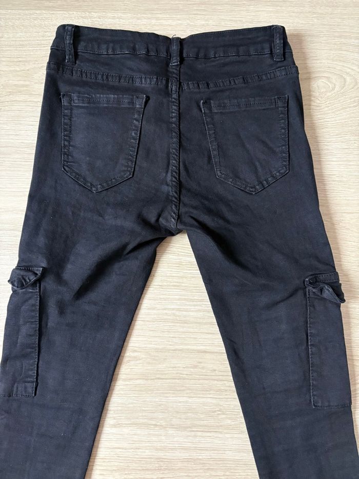 Pantalon noir style cargo - photo numéro 9