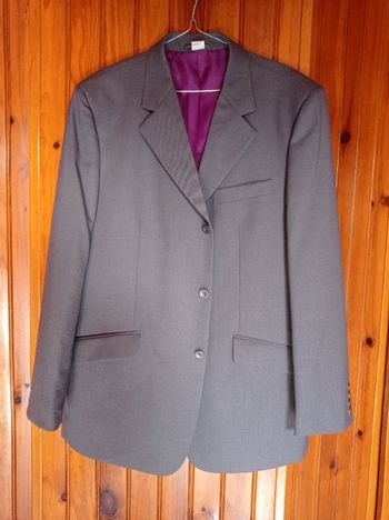 Costume gris