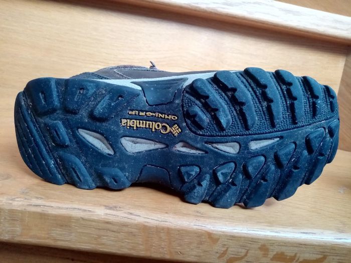 Chaussures de marche Colombia 35 - photo numéro 15