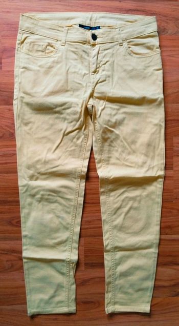 Joli pantalon en jean de marque Kiabi taille 36