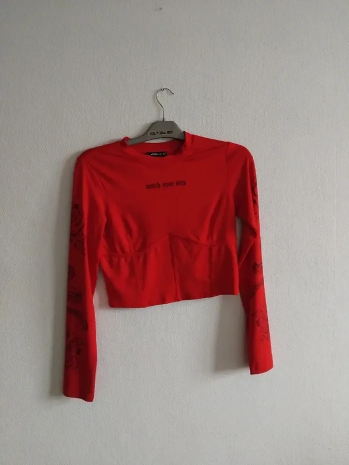 Pull court a manches longues taille S