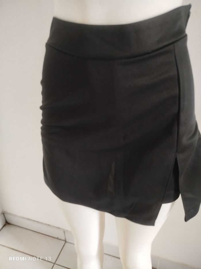 #kytie34femme. Short jupe taille 34 - photo numéro 3