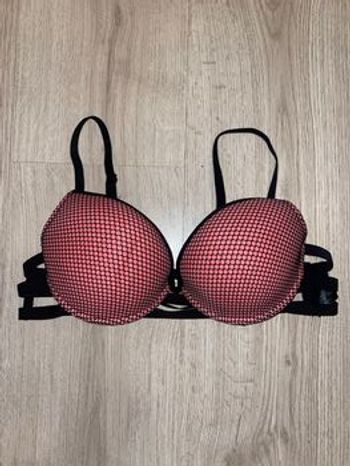 Soutien gorge push up Undiz résille noir et fushia