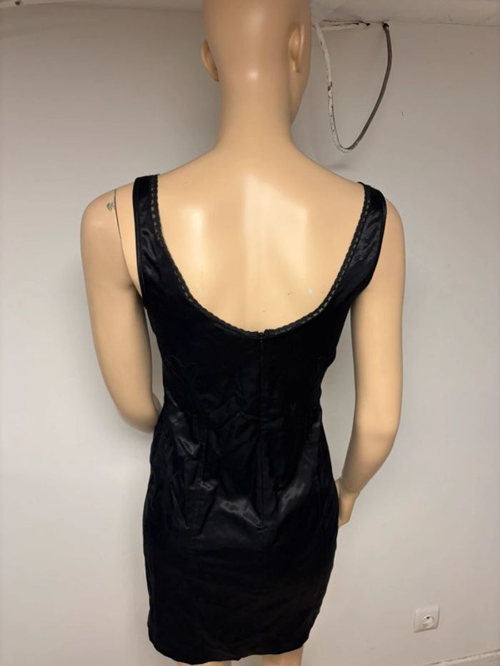 Magnifique robe noir en dentelles dolce gabbana neuve - photo numéro 9