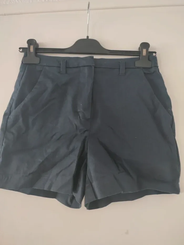 Short habillé bleu
