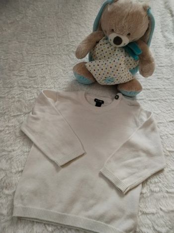 Pull crème 12 mois
