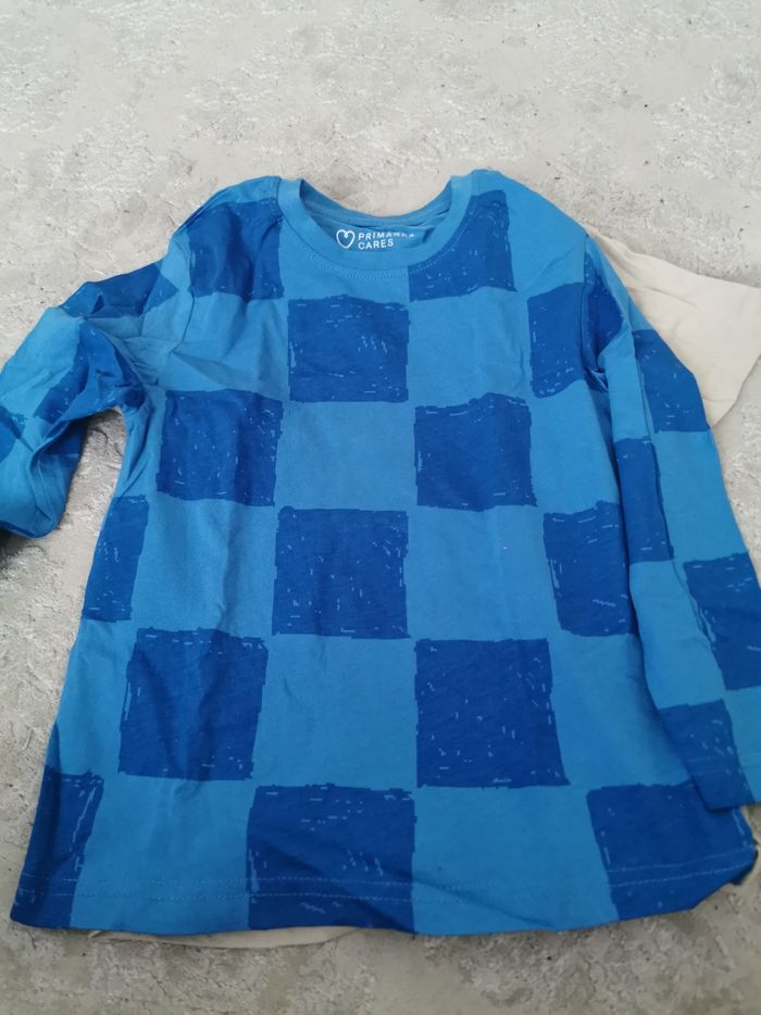 Lot de vêtements manches longues et courtes 3 et 4 ans - photo numéro 6