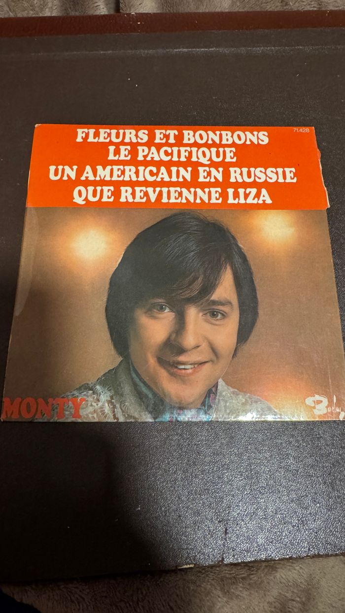 Vinyle 45 Tours, Monty – Fleurs Et Bonbons - photo numéro 1