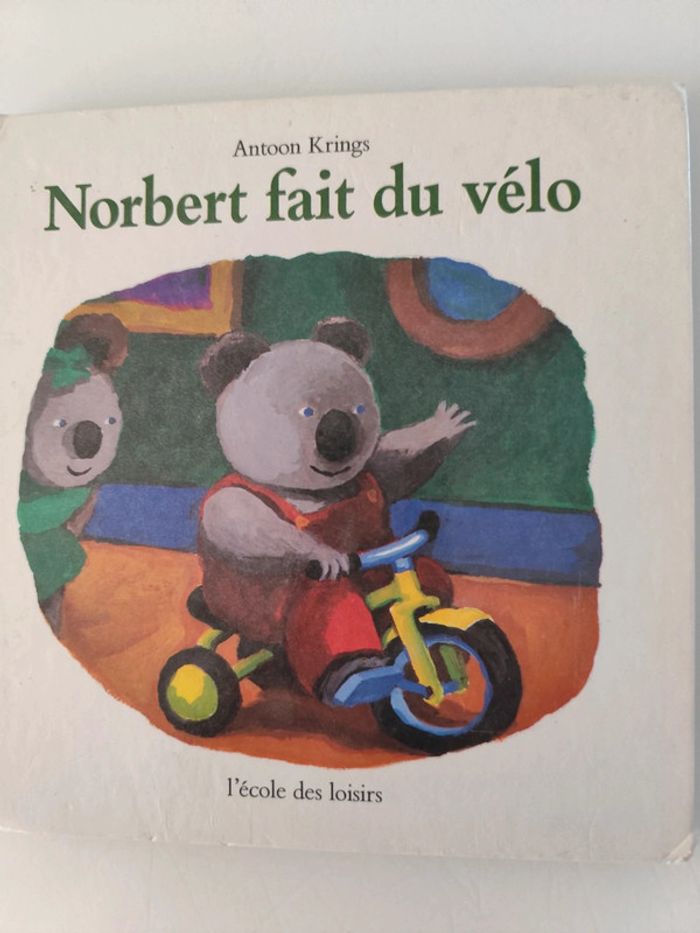Norbert fait du vélo