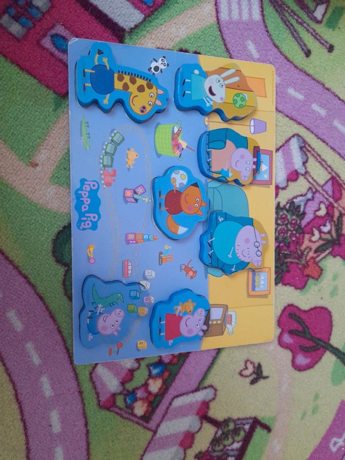 Puzzle en bois peppa pig - photo numéro 2