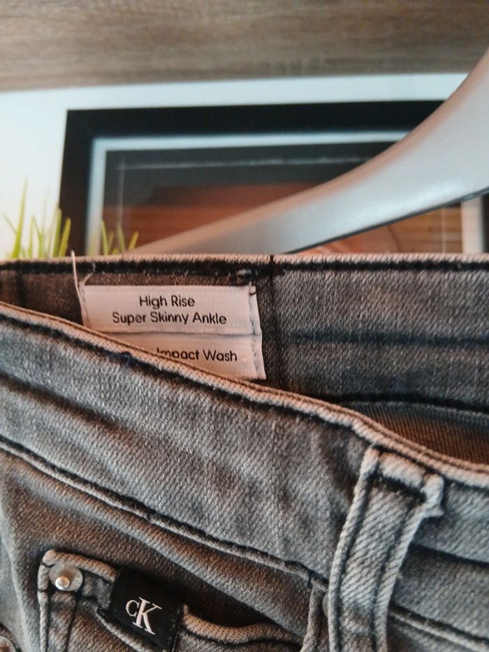Jeans calvin klein 37 - photo numéro 4