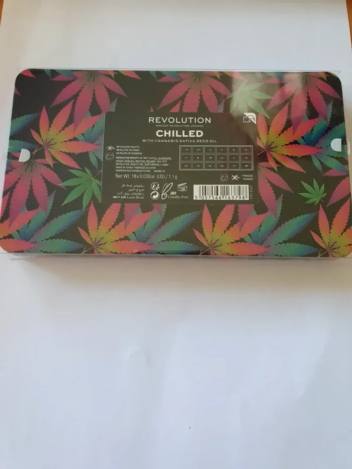 Palette Revolution Chilled - photo numéro 2