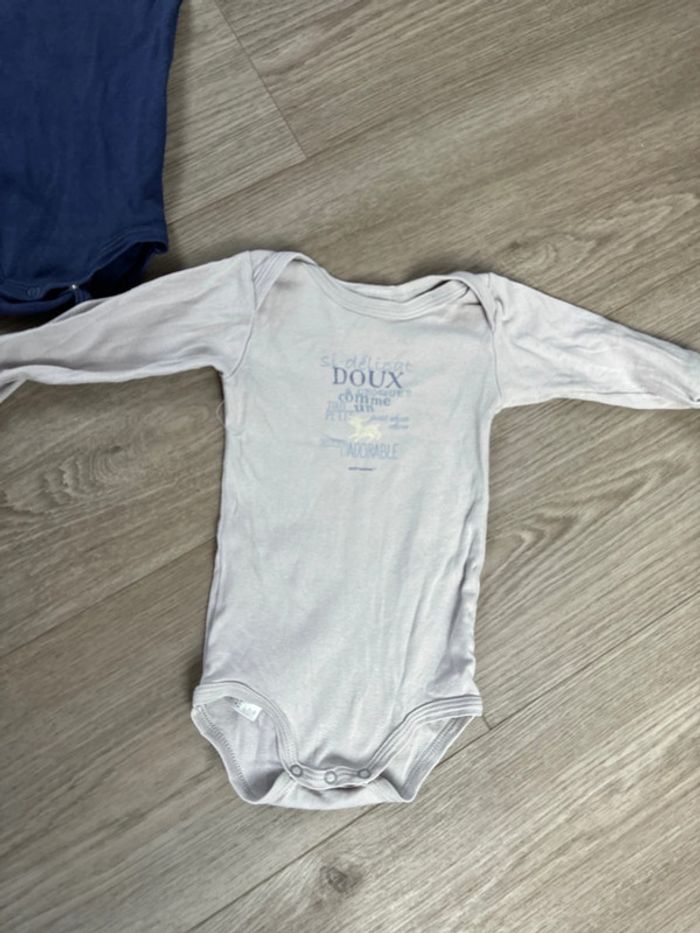 Lot de 2 bodys 6 mois - photo numéro 2
