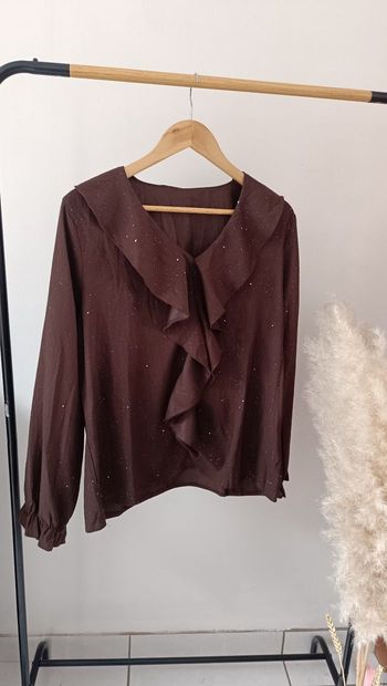 Chemise à paillettes marron. Neuve.