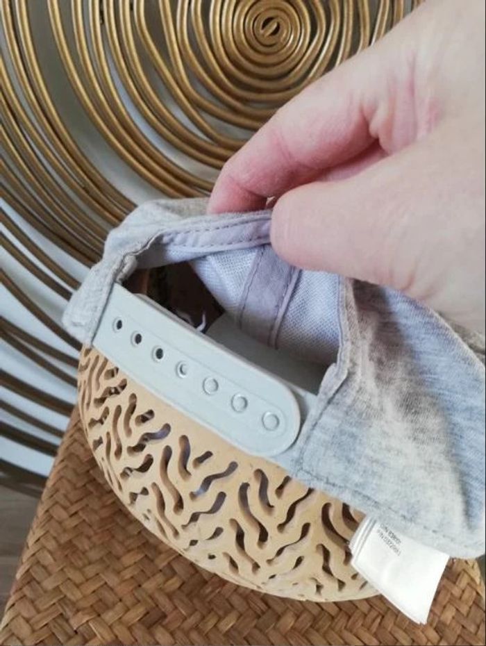 Casquette H&M T8/12 ans - photo numéro 4