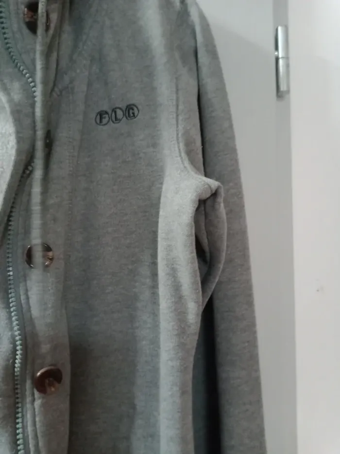 Veste grise - photo numéro 13