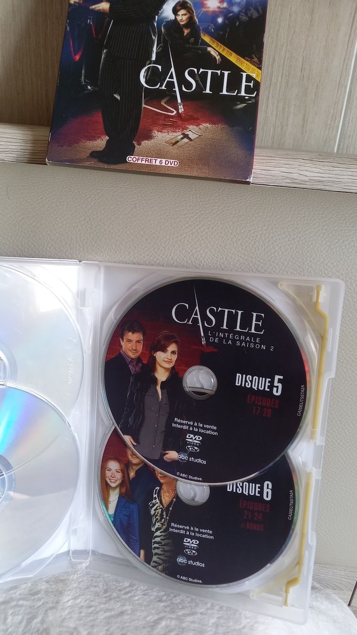 Castle l'intégrale de la saison 2 - photo numéro 4