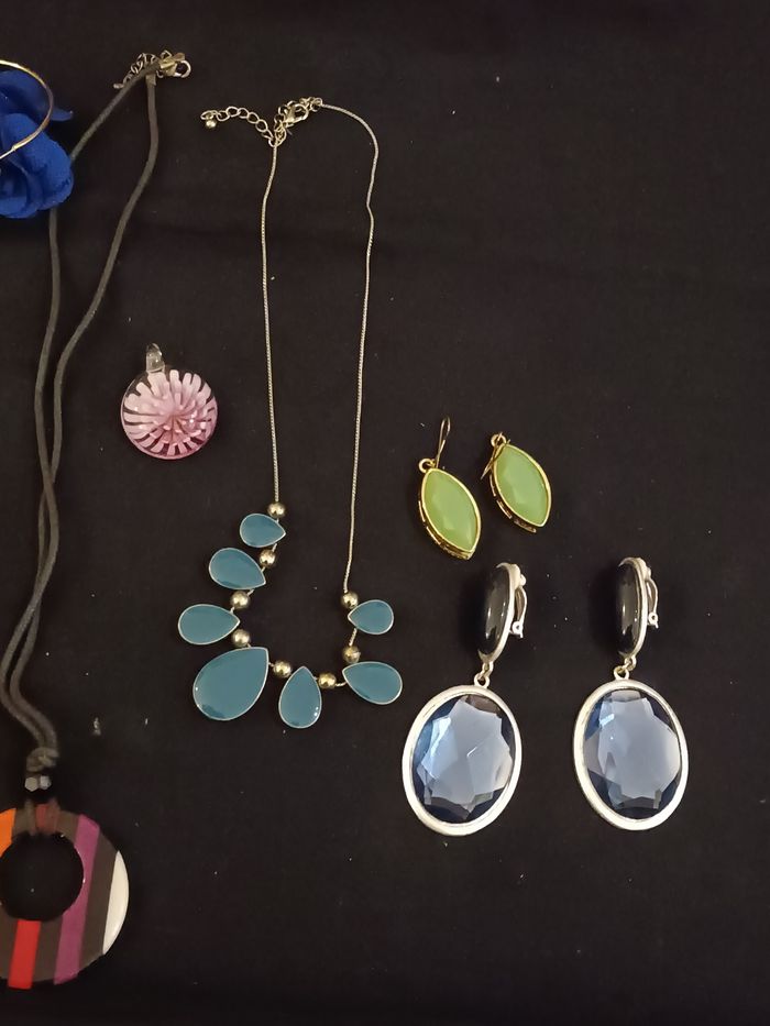 Lot de bijoux fantaisie - photo numéro 3