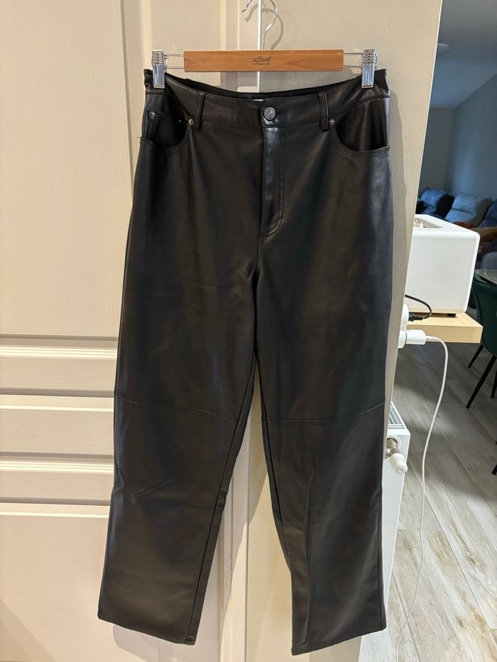 Pantalon en cuir - photo numéro 3