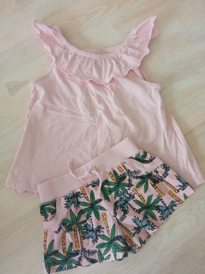 Ensemble assorti haut 4 ans + short 3 ans