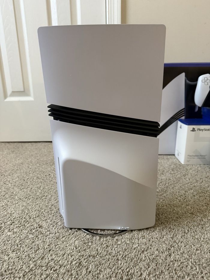 Sony Playstation 5 pro+portal PS5 - photo numéro 4