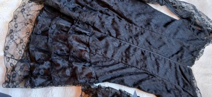 Robe noire dentelle et noeuds 38/40 - photo numéro 9